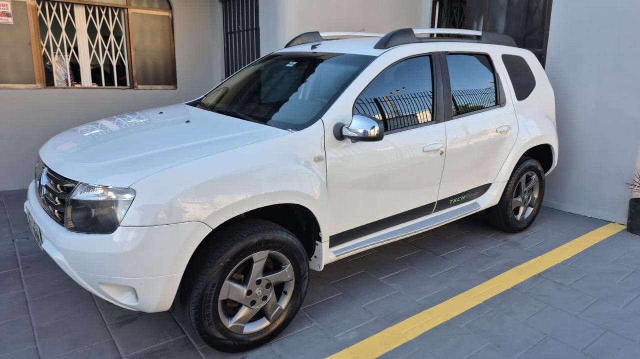 RENAULT DUSTER DYNAMIQUE 1.6 MANUAL 2014