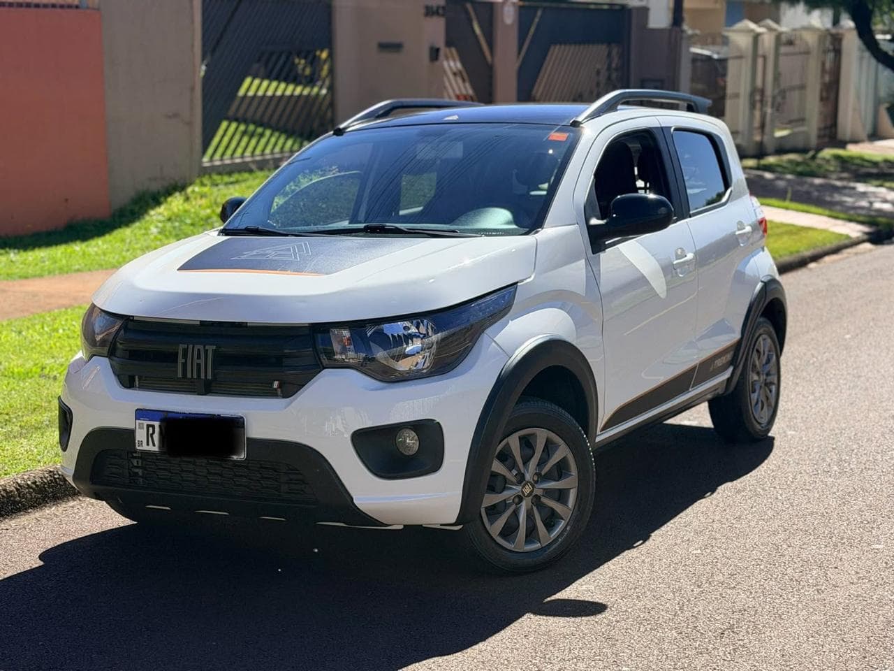 Fiat Mobi Trekking 2023