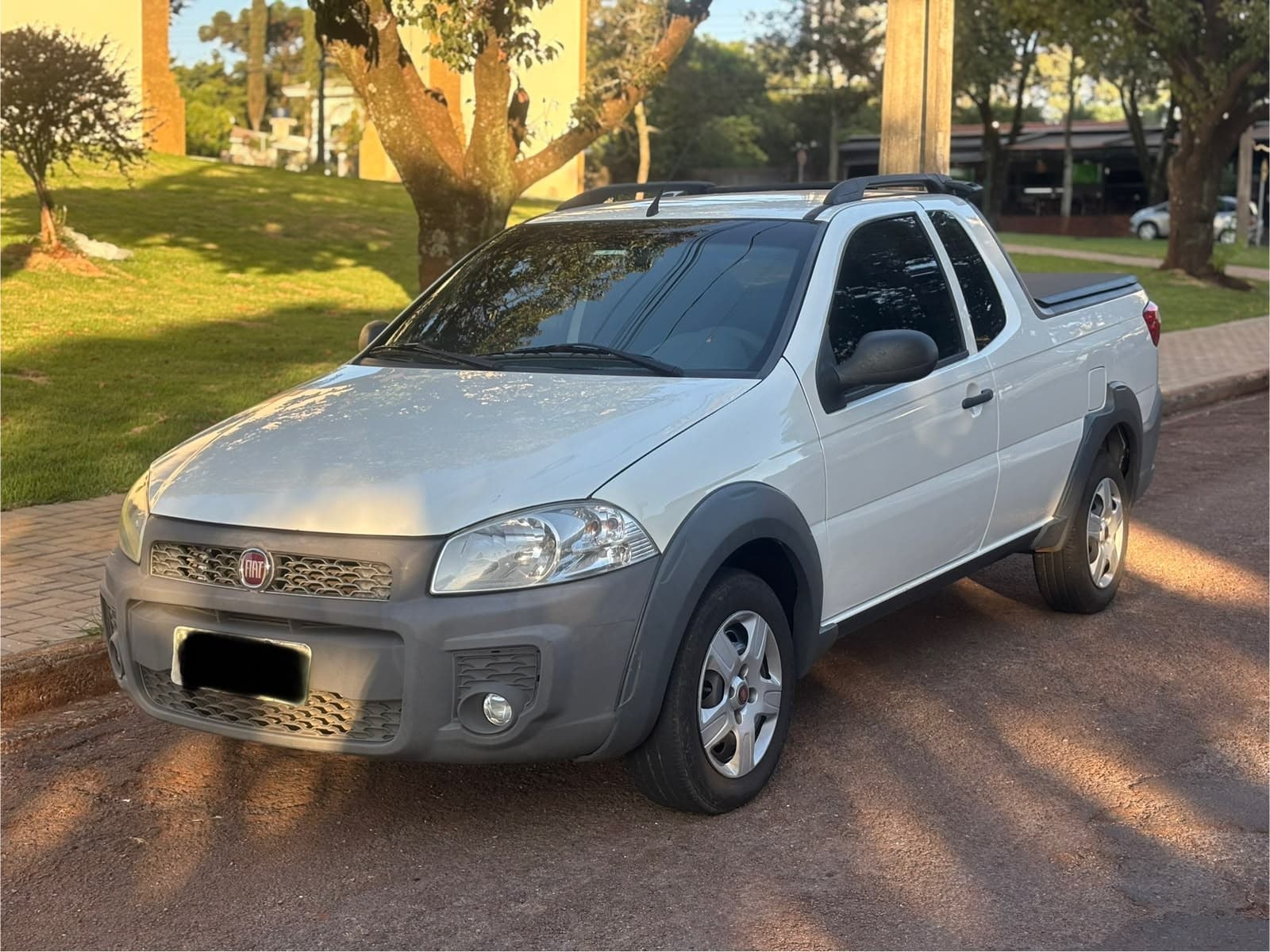 REPASSE - Fiat Strada CE 1.4 Working Hard Completa 2018