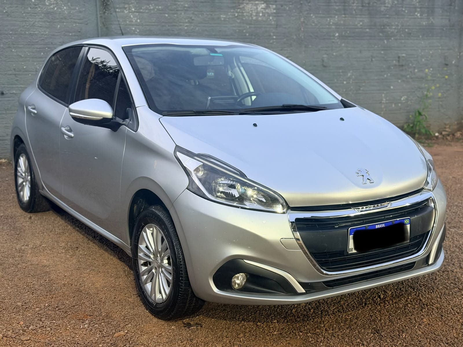 PEUGEOT 208 1.2 FLÉX MT COMPLETO 2018.
