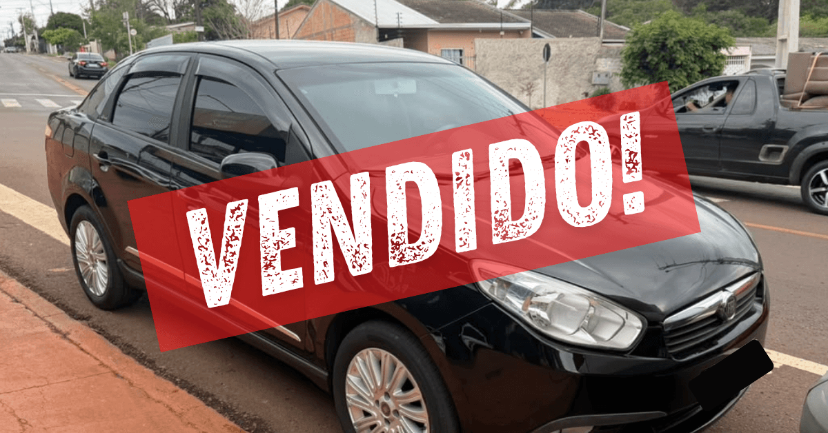 FIAT GRAN SIENA ESSENCE 1.6AT 2013